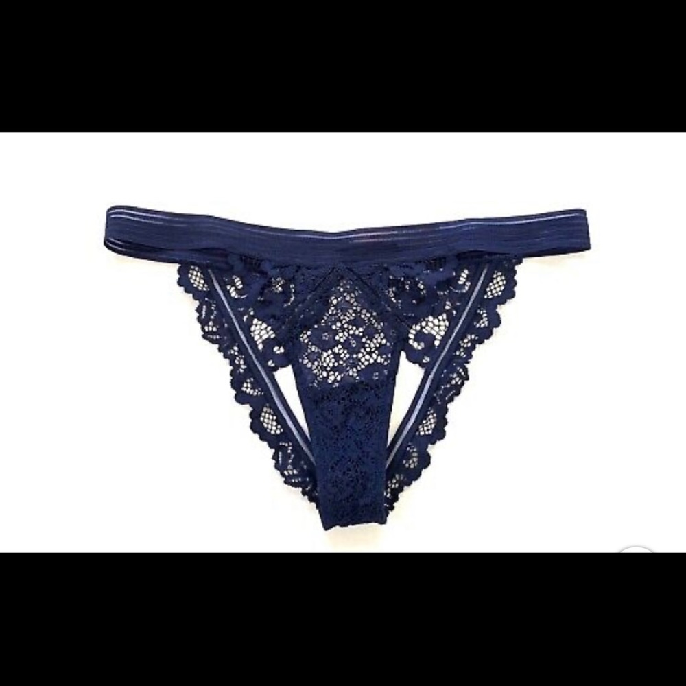 Victorias Secret Very Sexy Peek-A-Boo Open Back Cheekini Panty